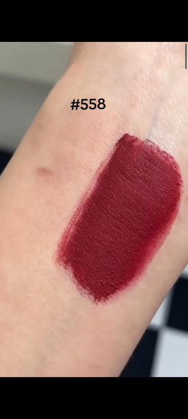 رژلب بلوطی مات و مخملی نوا